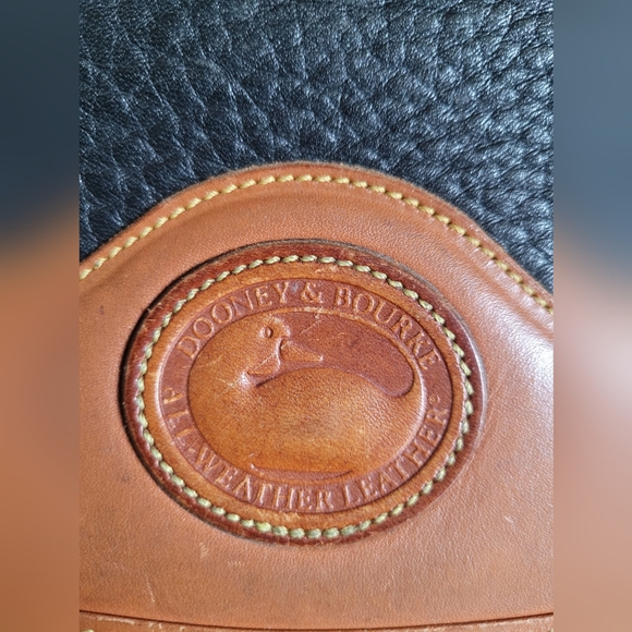 Vintage Dooney & Bourke Black AWL Square Carrier Messenger/Crossbody Bag - Picture 7 of 16